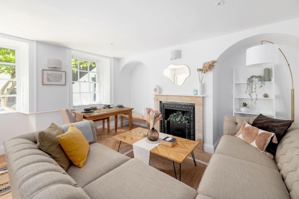 Spacious Apartment - 5 Minutes Walk To Bath Abbey 외부 사진