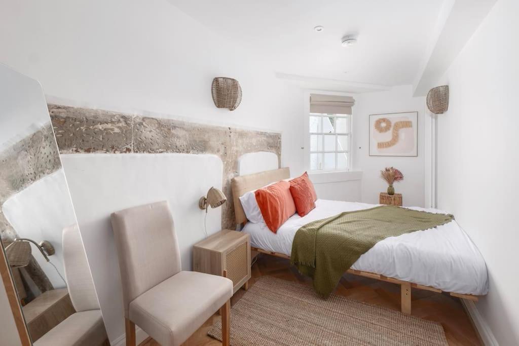 Spacious Apartment - 5 Minutes Walk To Bath Abbey 외부 사진